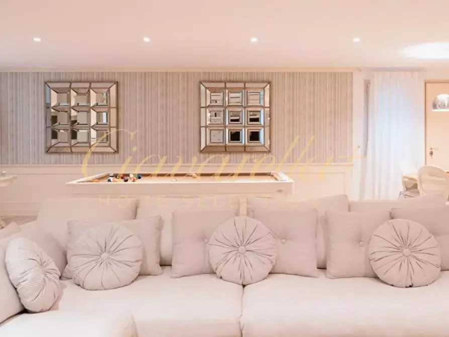 Immagine 25 di Villa in affitto  a Forte Dei Marmi