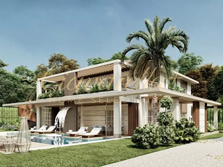 Immagine 6 di Villa in vendita  a Forte Dei Marmi