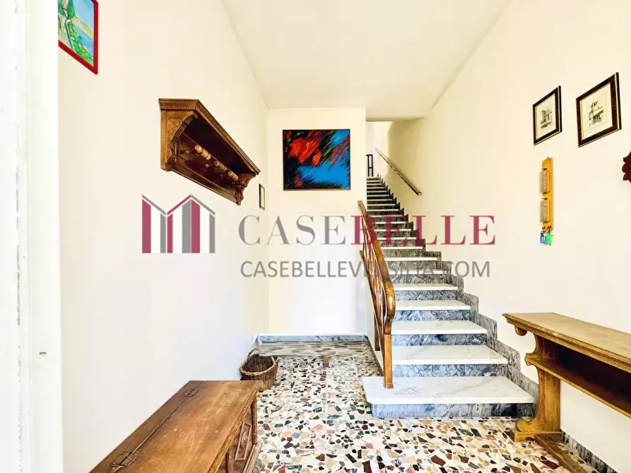 Immagine 2 di Appartamento in affitto  a Camaiore