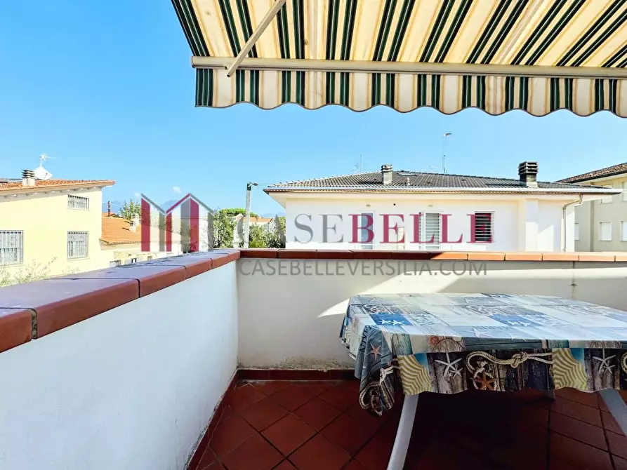 Immagine 8 di Appartamento in affitto  a Camaiore