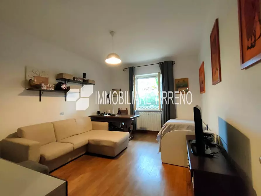 Immagine 6 di Appartamento in vendita  a Massa