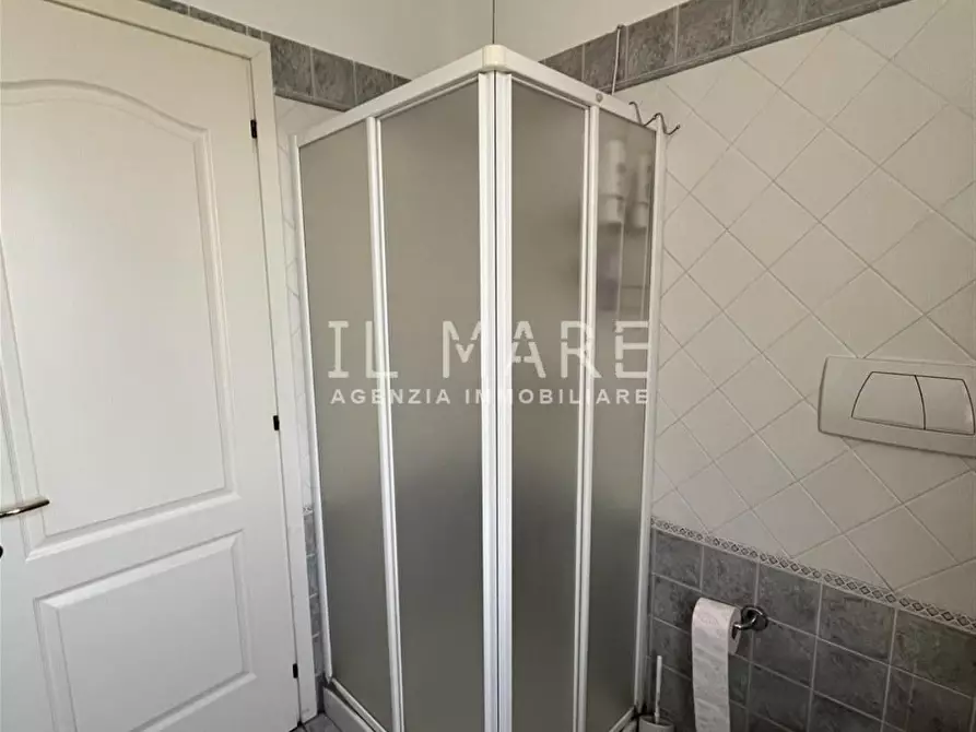 Immagine 17 di Appartamento in vendita  a Massa