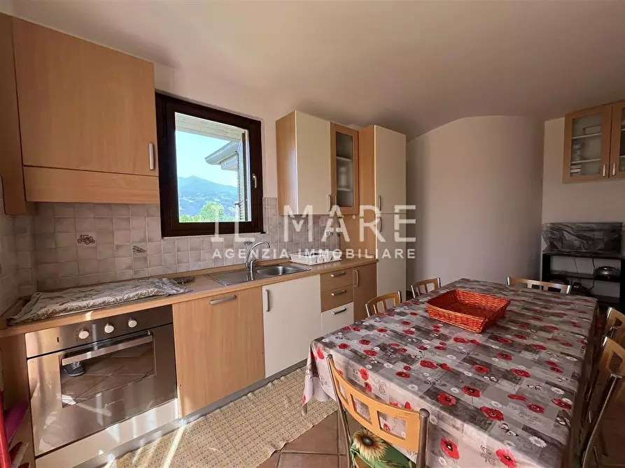 Immagine 4 di Appartamento in vendita  a Massa