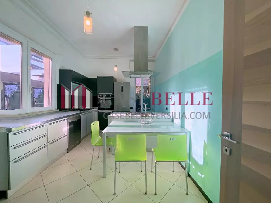 Immagine 11 di Casa indipendente in vendita  a Camaiore