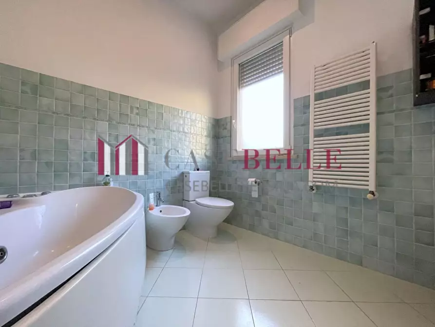 Immagine 24 di Casa indipendente in vendita  a Camaiore