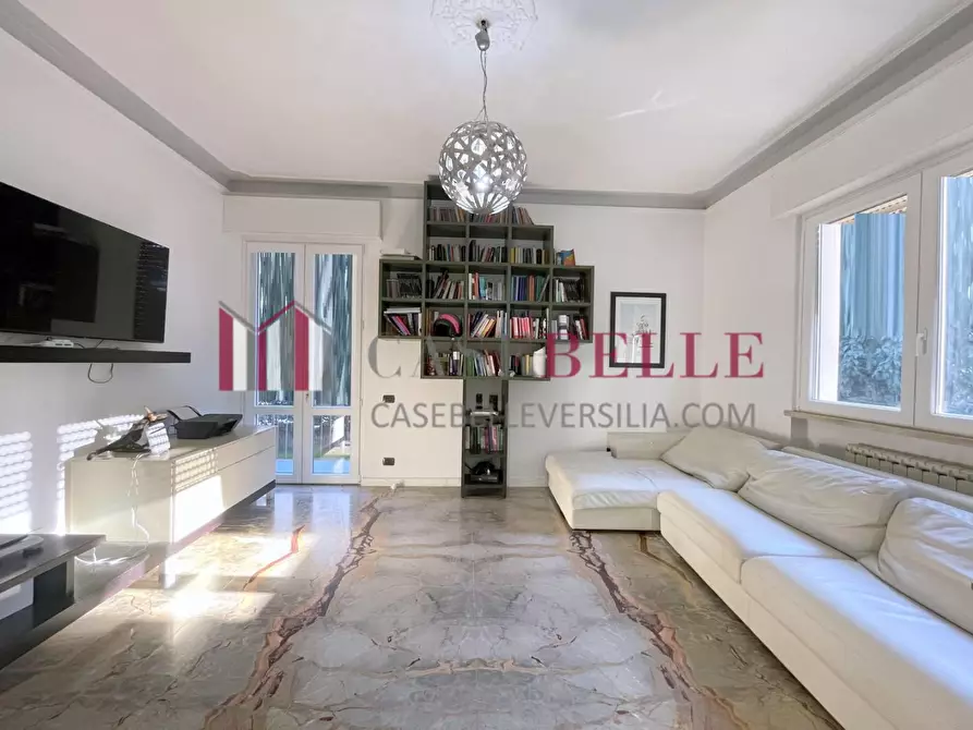 Immagine 5 di Casa indipendente in vendita  a Camaiore