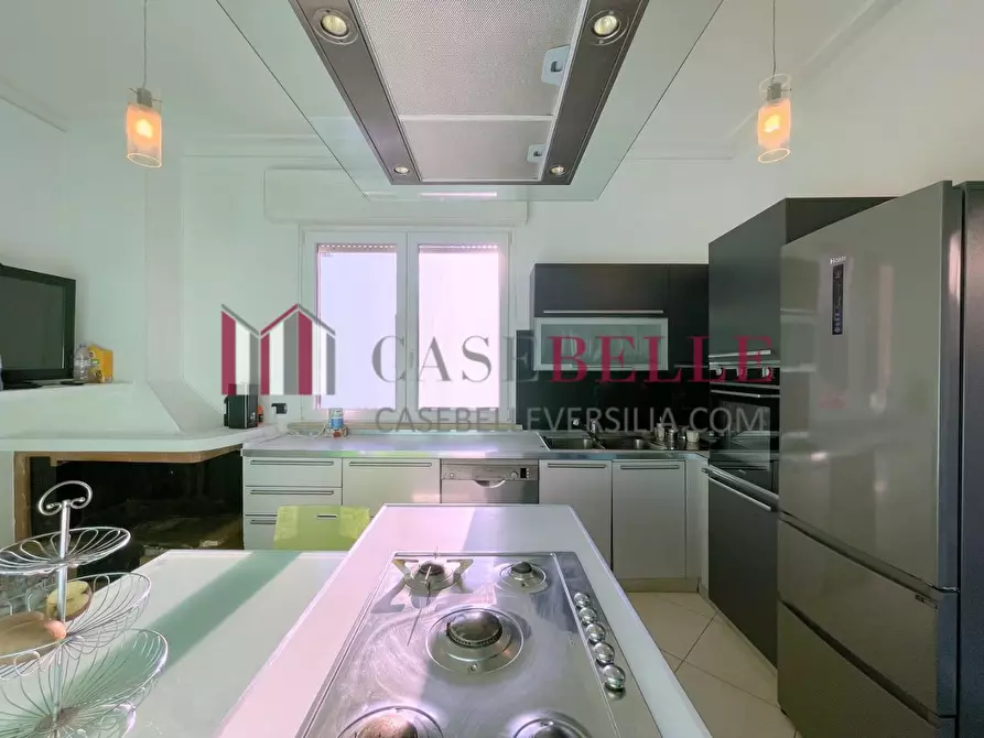 Immagine 16 di Casa indipendente in vendita  a Camaiore