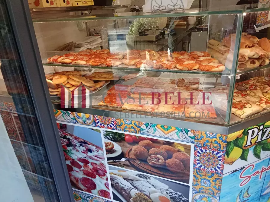 Immagine 6 di Bar / Ristorante in vendita  a Massa