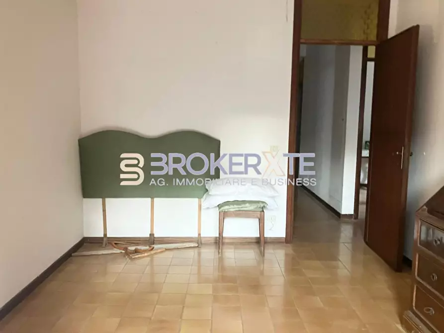 Immagine 20 di Appartamento in vendita  a Carrara