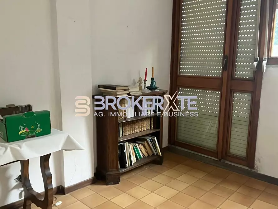 Immagine 23 di Appartamento in vendita  a Carrara