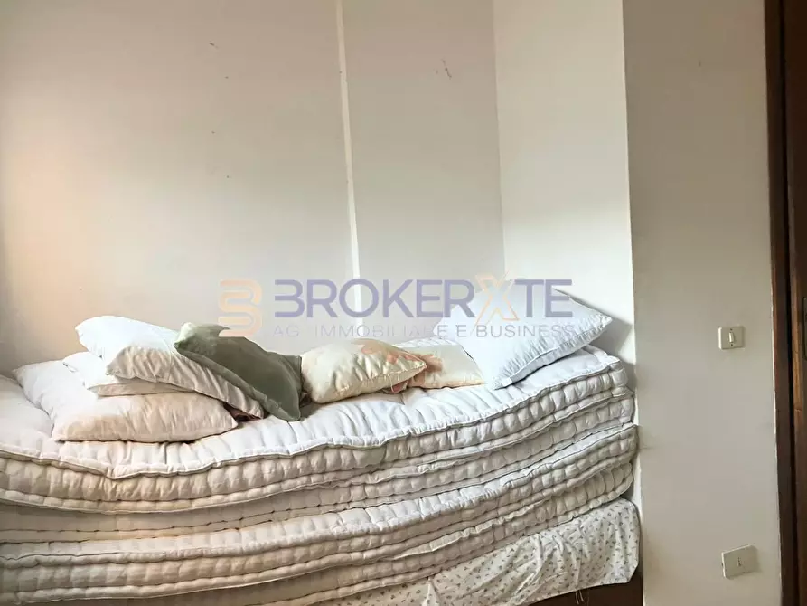 Immagine 28 di Appartamento in vendita  a Carrara