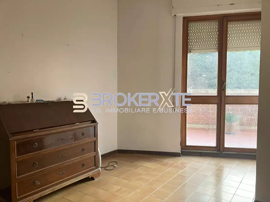 Immagine 18 di Appartamento in vendita  a Carrara