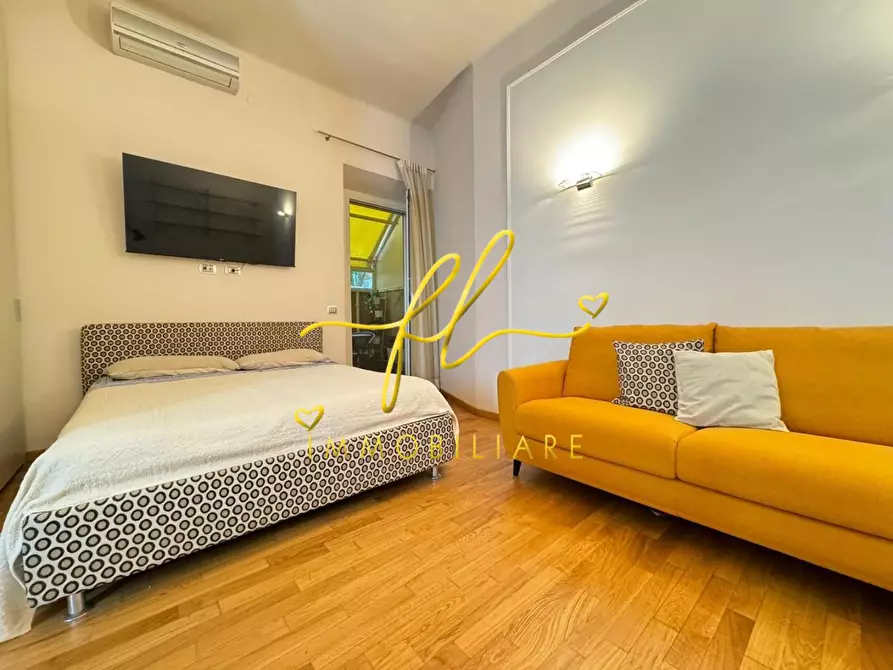 Immagine 10 di Appartamento in vendita  a Livorno