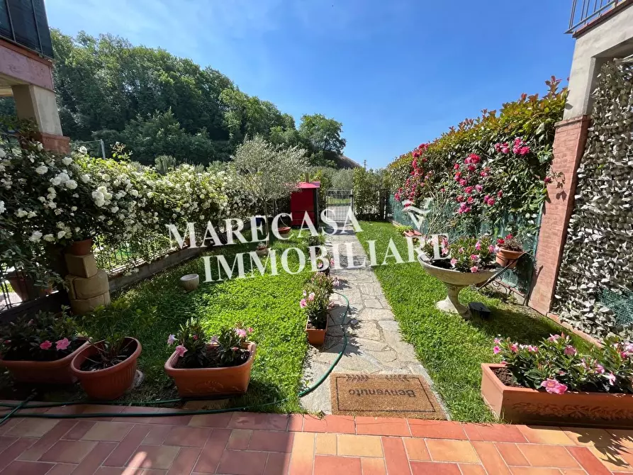 Immagine 16 di Villetta a schiera in vendita  a Podenzana