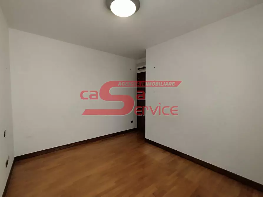 Immagine 21 di Appartamento in vendita  a Montecatini Terme