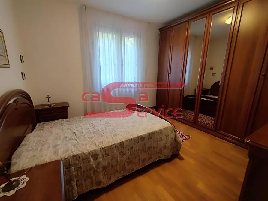 Immagine 16 di Appartamento in vendita  a Montecatini Terme