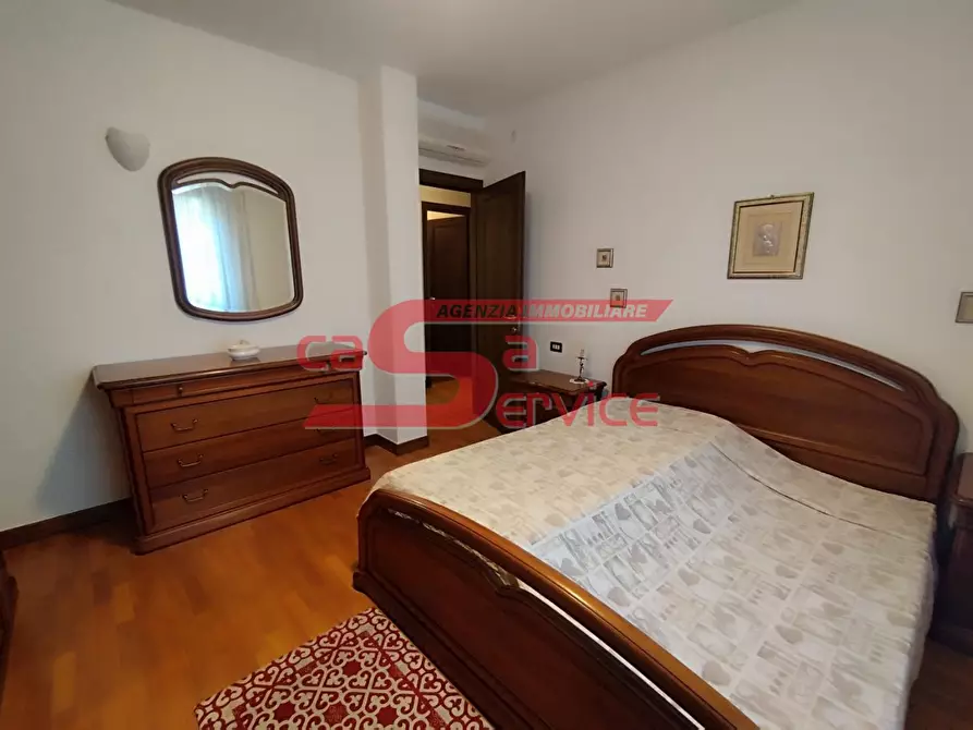 Immagine 15 di Appartamento in vendita  a Montecatini Terme