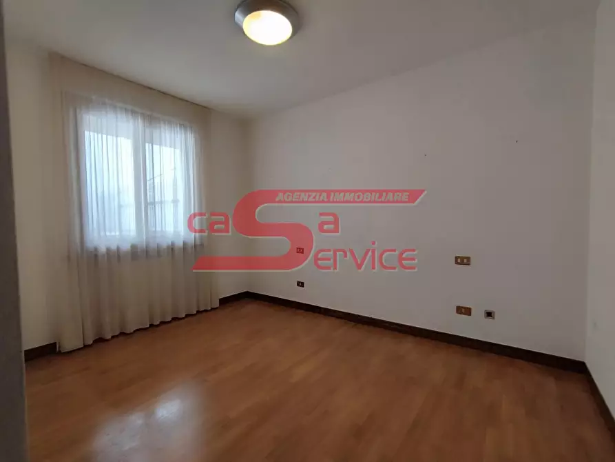 Immagine 17 di Appartamento in vendita  a Montecatini Terme