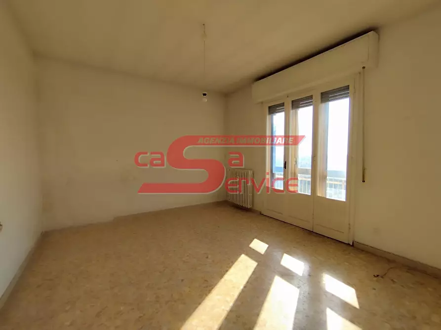 Immagine 17 di Appartamento in vendita  a Montecatini Terme