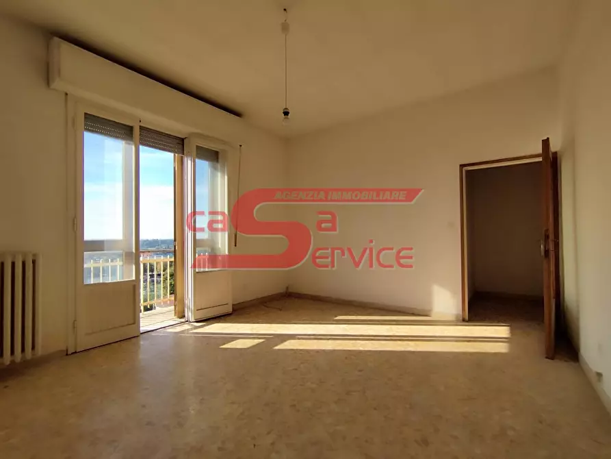 Immagine 16 di Appartamento in vendita  a Montecatini Terme