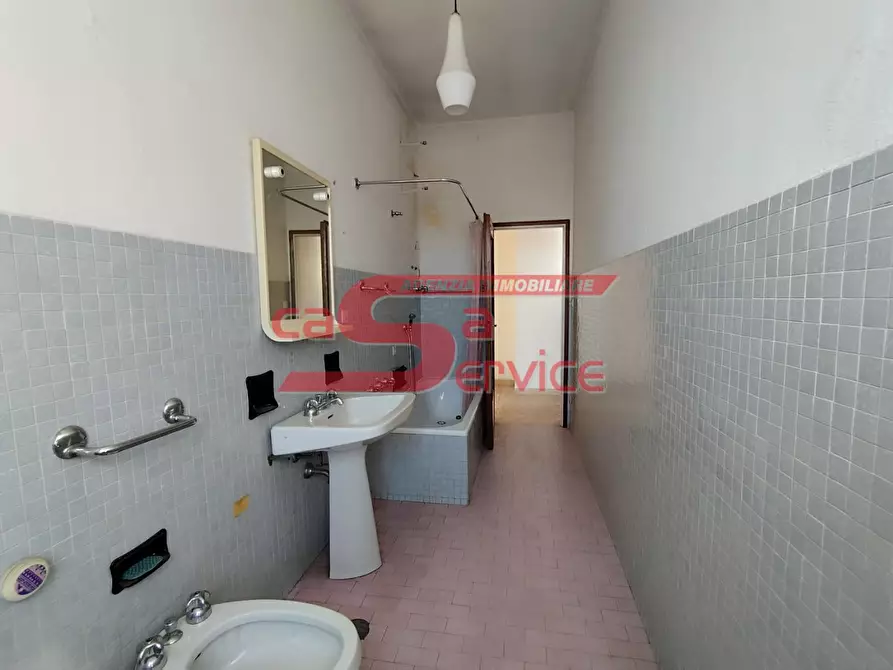 Immagine 13 di Appartamento in vendita  a Montecatini Terme