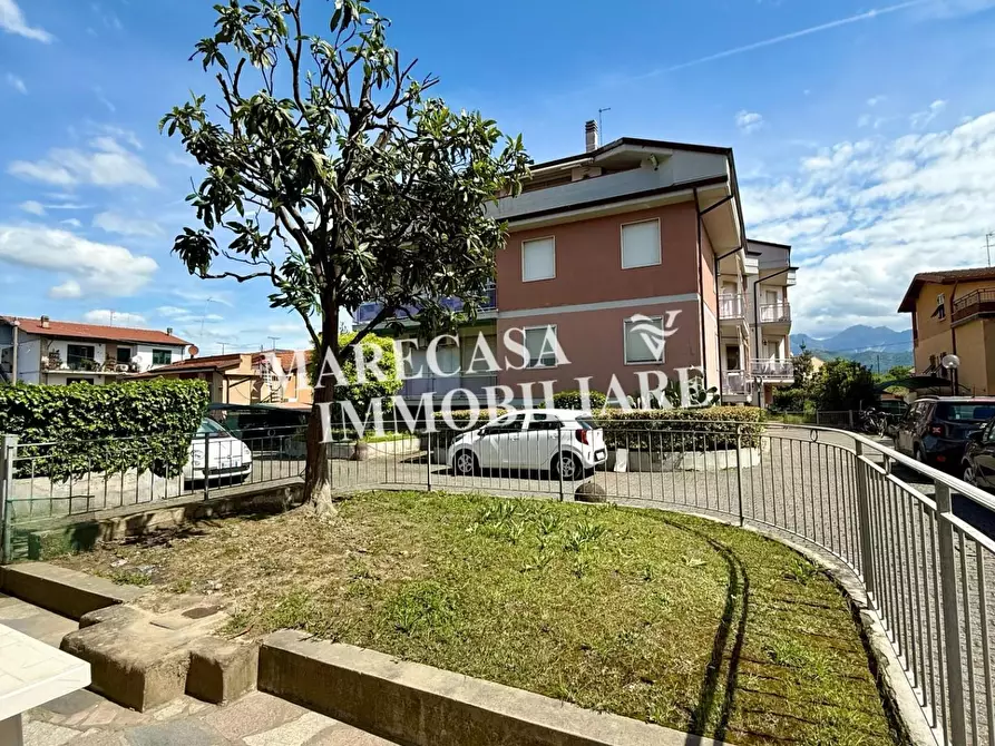 Immagine 17 di Appartamento in vendita  a Ameglia