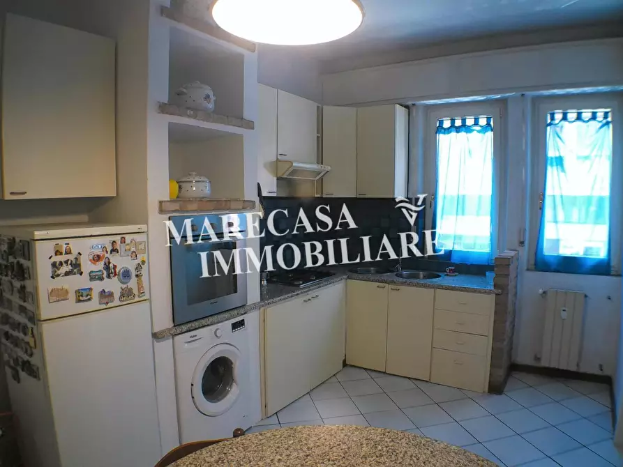 Immagine 5 di Appartamento in vendita  a Carrara