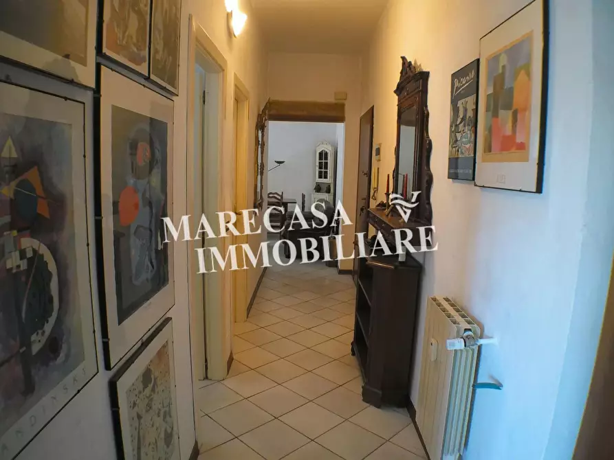 Immagine 17 di Appartamento in vendita  a Carrara