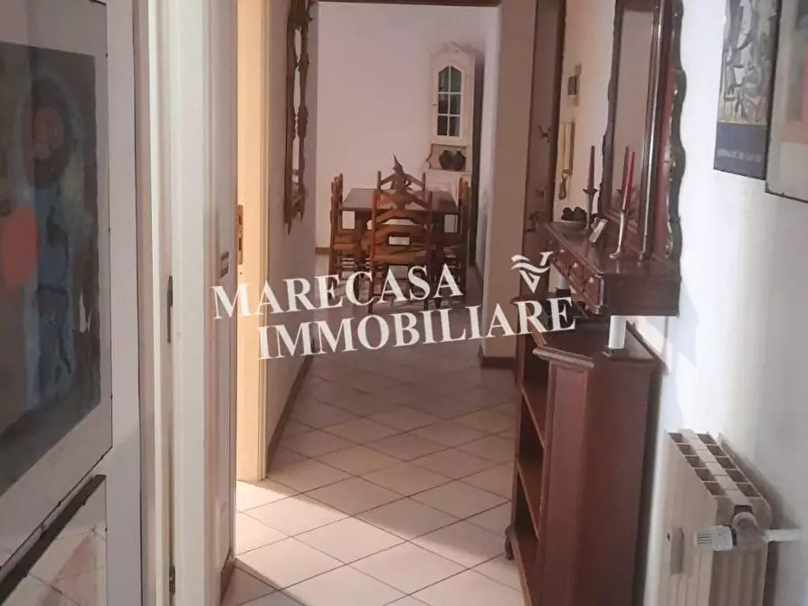 Immagine 42 di Appartamento in vendita  a Carrara