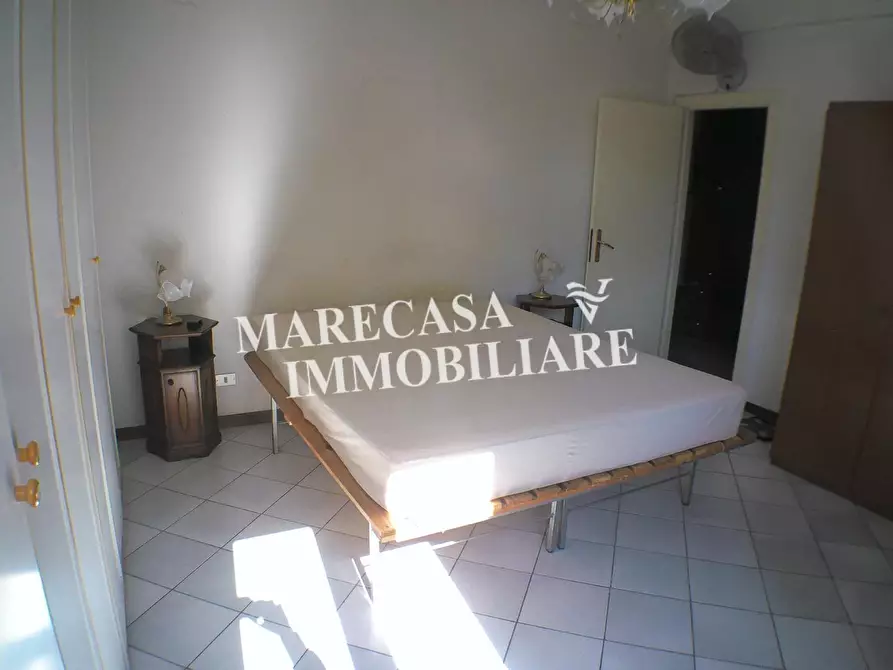 Immagine 7 di Appartamento in vendita  a Carrara