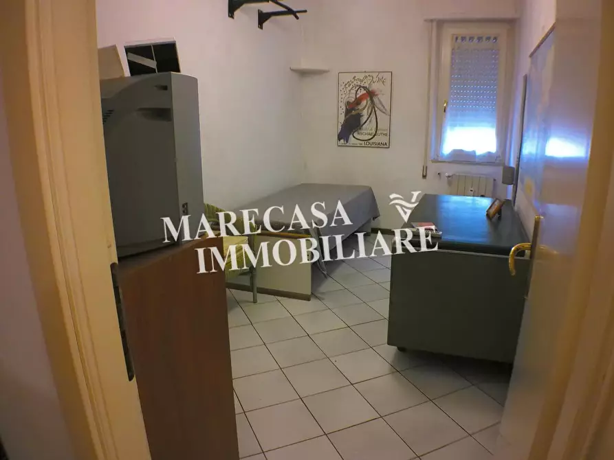 Immagine 23 di Appartamento in vendita  a Carrara