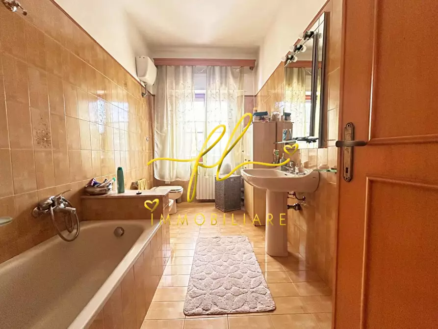 Immagine 10 di Casa indipendente in vendita  a Castellina Marittima