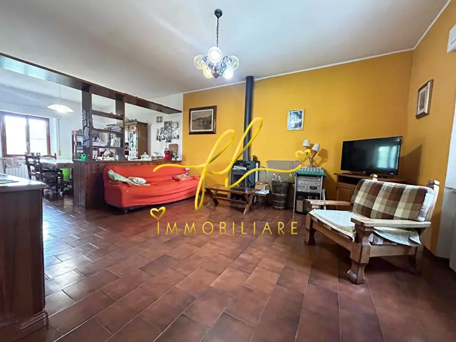 Immagine 2 di Casa indipendente in vendita  a Castellina Marittima