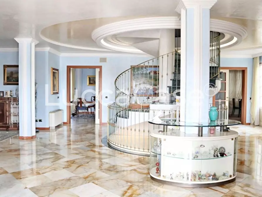 Immagine 43 di Villa in vendita  a Montecarlo