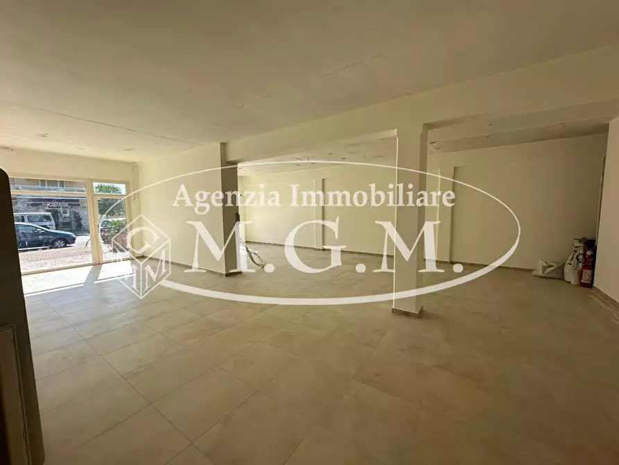 Immagine 7 di Locale commerciale in affitto  a Bientina