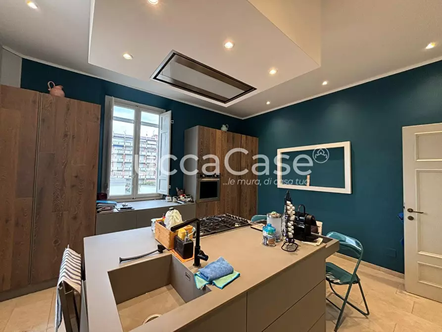 Immagine 15 di Appartamento in vendita  a Lucca