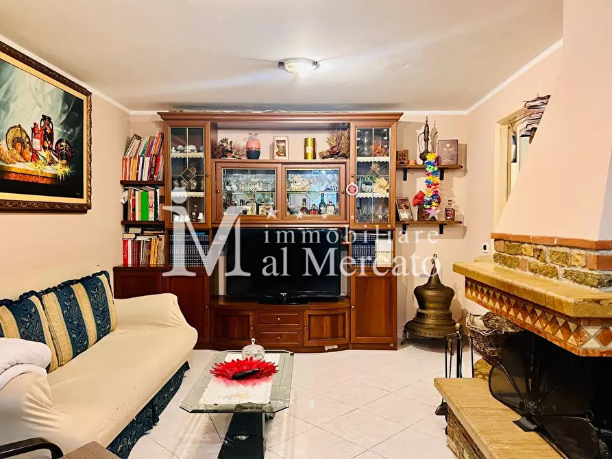 Immagine 39 di Casa bifamiliare in vendita  a Viareggio