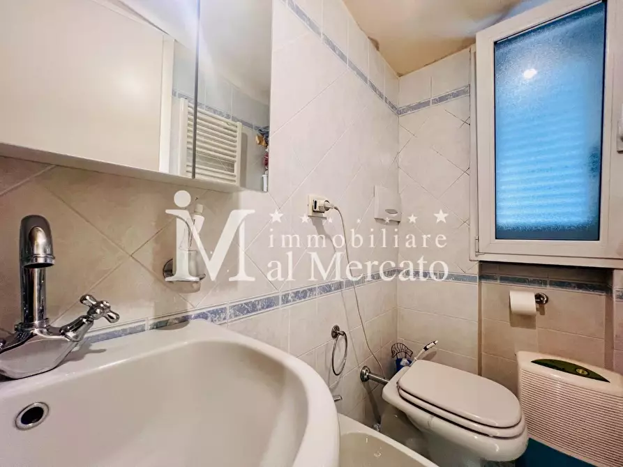 Immagine 66 di Casa bifamiliare in vendita  a Viareggio