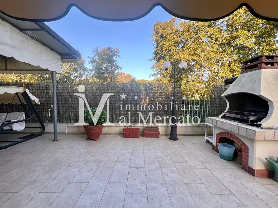 Immagine 16 di Casa bifamiliare in vendita  a Viareggio