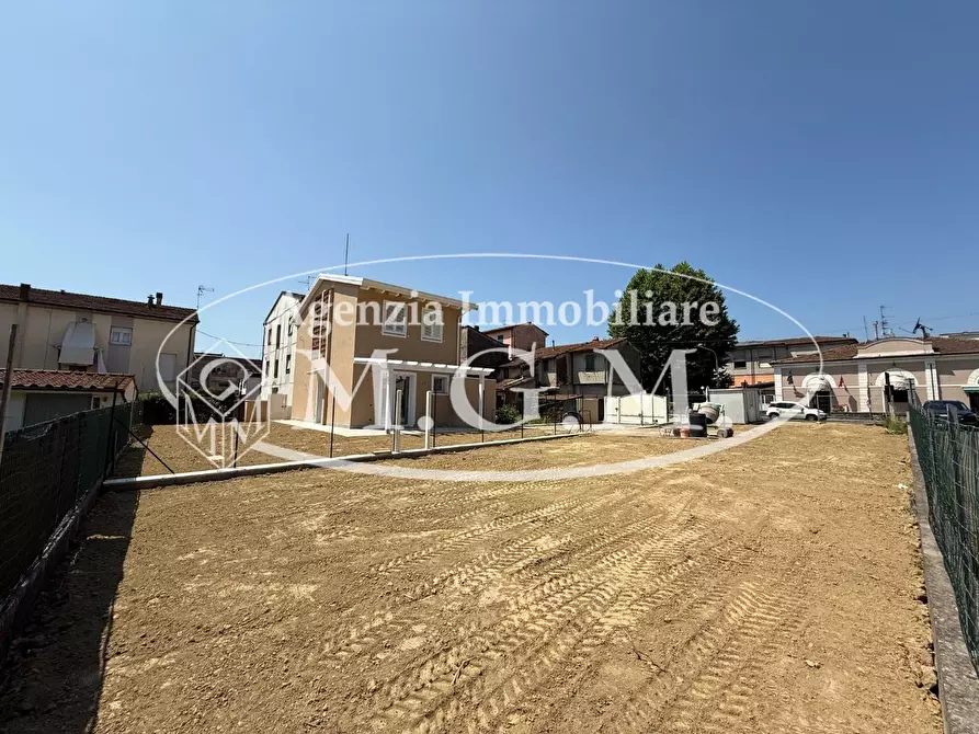 Immagine 2 di Casa indipendente in vendita  a Buti