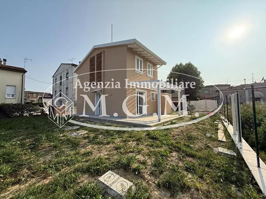 Immagine 3 di Casa indipendente in vendita  a Buti