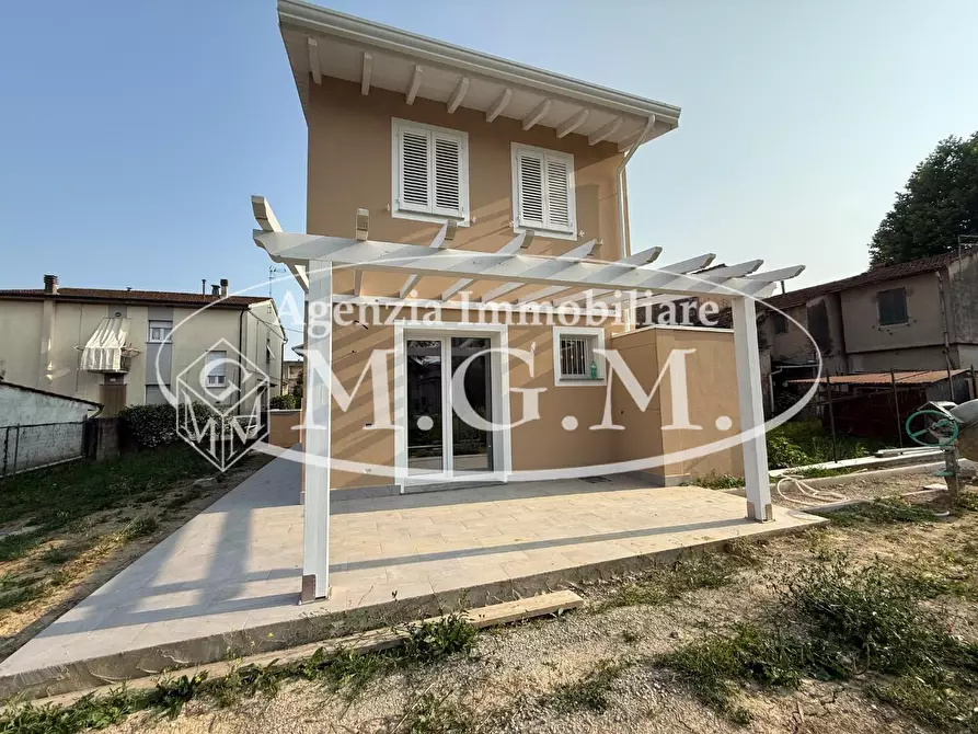 Immagine 8 di Casa indipendente in vendita  a Buti