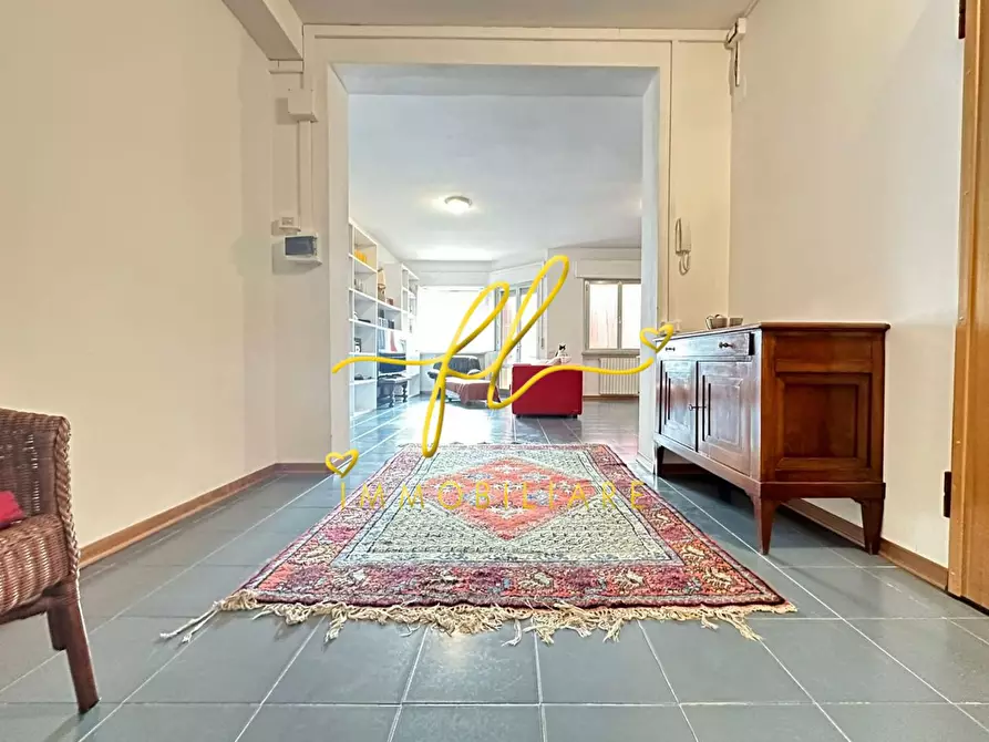 Immagine 7 di Appartamento in vendita  a Cecina