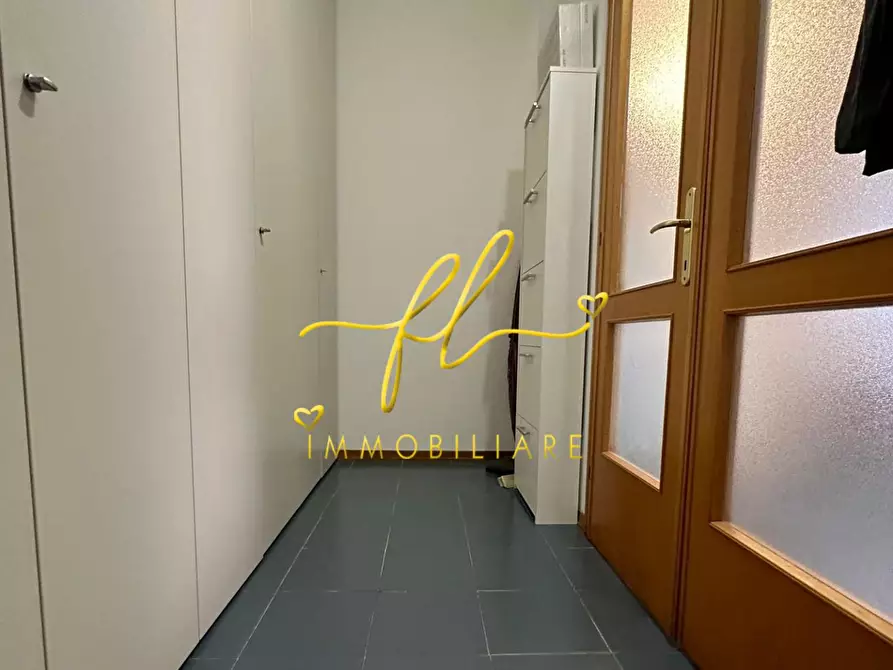 Immagine 10 di Appartamento in vendita  a Cecina