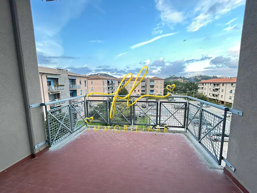 Immagine 4 di Appartamento in vendita  a Portoferraio