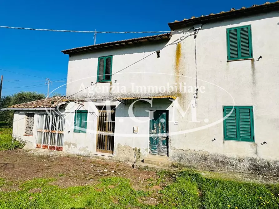 Immagine 1 di Casa colonica in vendita  a Santa Maria A Monte