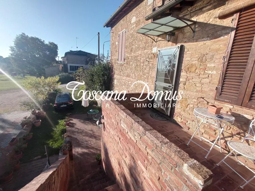 Immagine 8 di Casa semindipendente in vendita  a Siena
