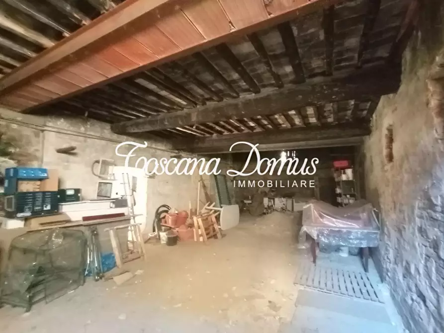 Immagine 30 di Casa semindipendente in vendita  a Siena