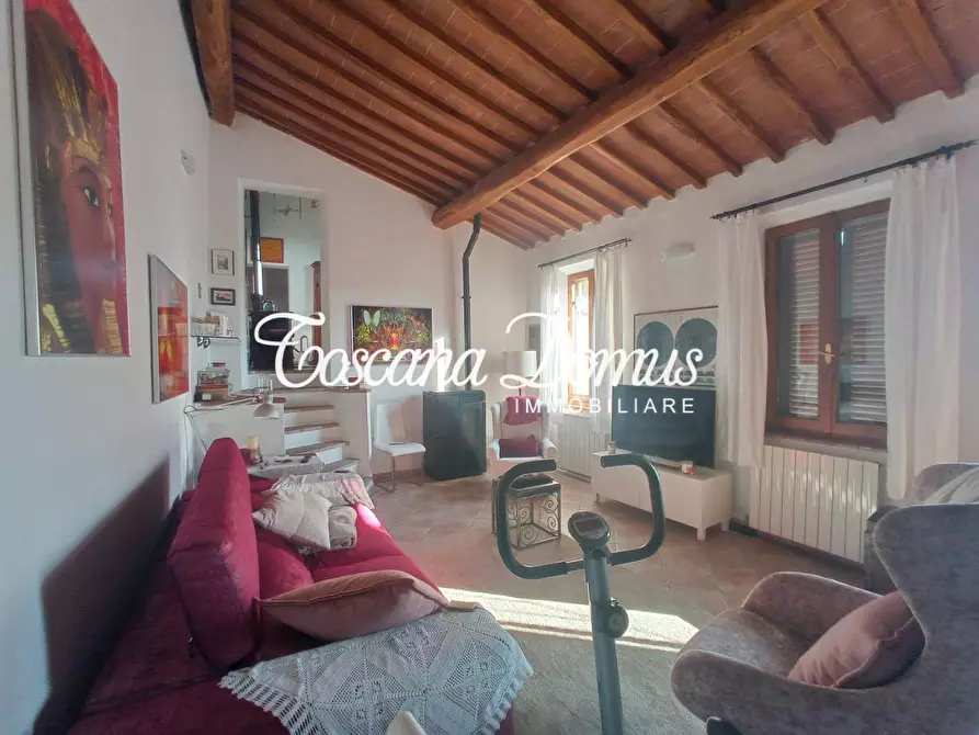 Immagine 15 di Casa semindipendente in vendita  a Siena