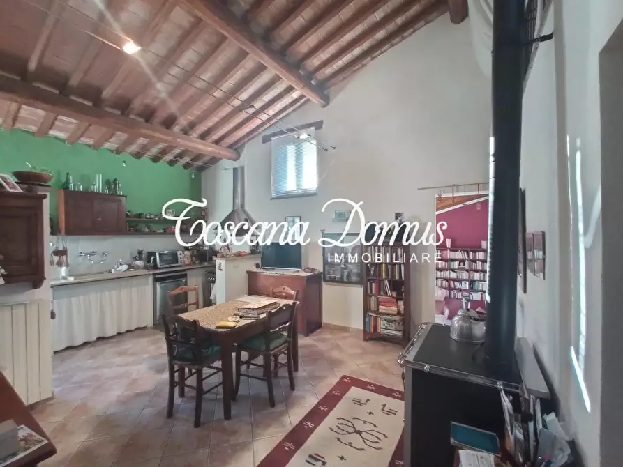 Immagine 10 di Casa semindipendente in vendita  a Siena